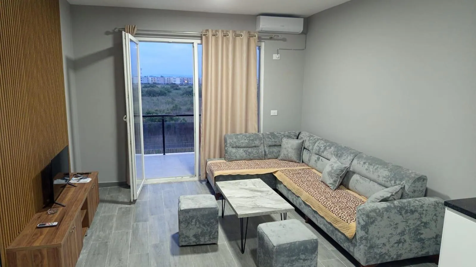 Lux-Apartment Nikbibaj location